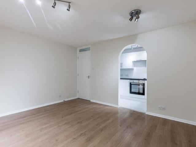 Flat for rent in Bushey, Hertsmere