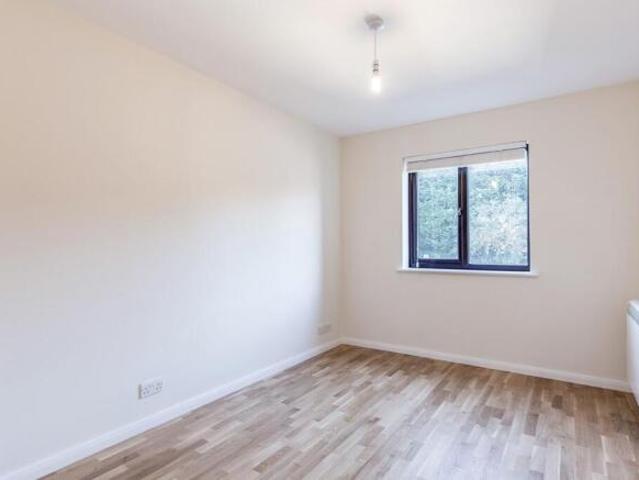 Flat for rent in Bushey