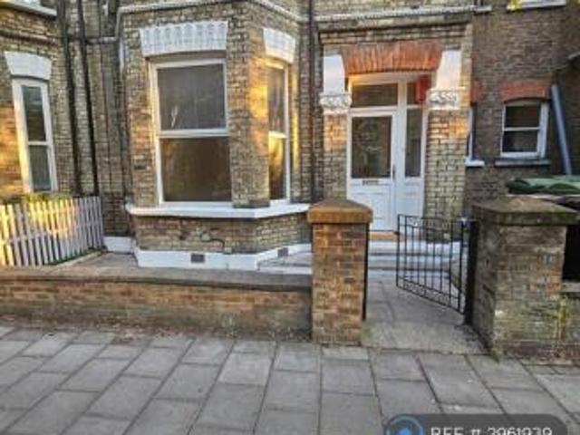 Flat for rent in Cat Hill