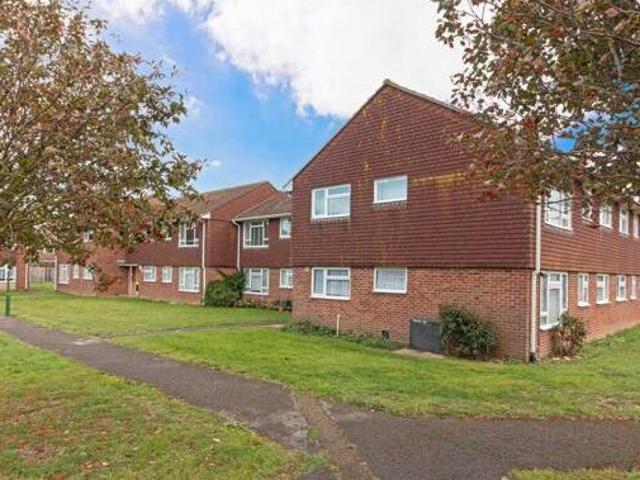 House for rent in Fishersgate, West Sussex