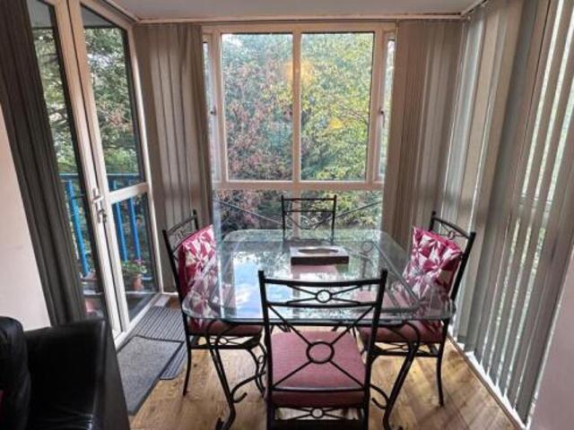 Flat for rent in Cat Hill