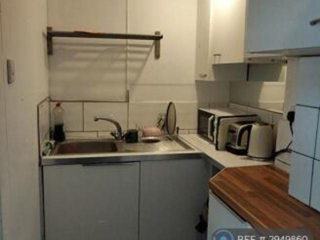 Flat for rent in Cat Hill