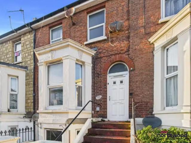 House for rent in Roselands, Eastbourne