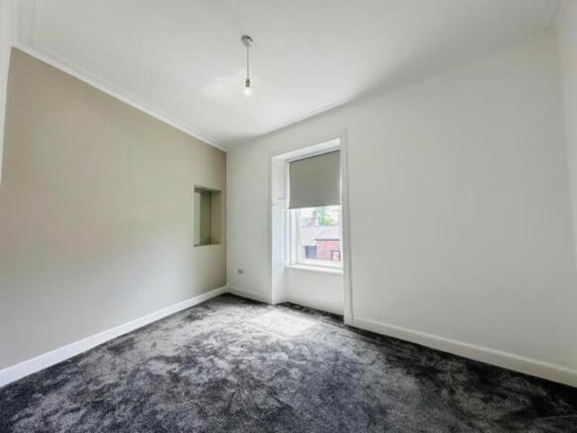 Flat for rent in Langside, Scotland