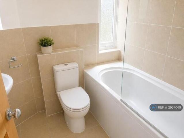 Flat for rent in Cat Hill