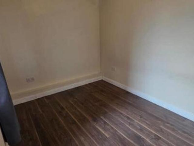 Flat for rent in Armley, West Yorkshire