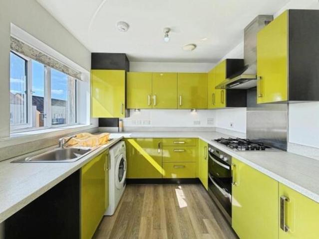 Flat for rent in Godinton Park, Bridgefield