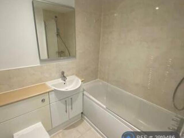 Flat for rent in Cat Hill