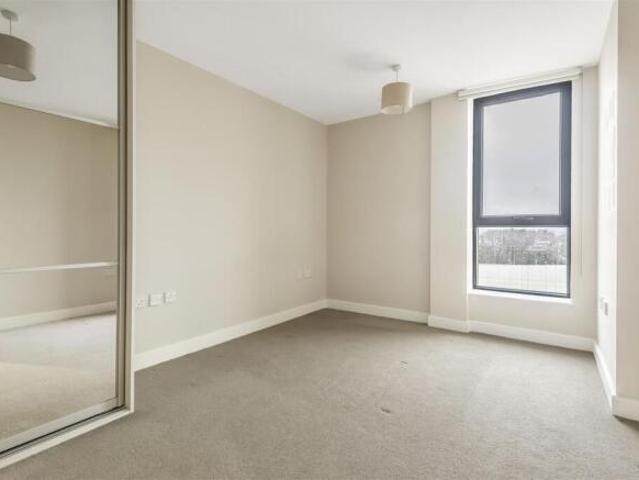 Flat for rent in Guildford Park, Guildford