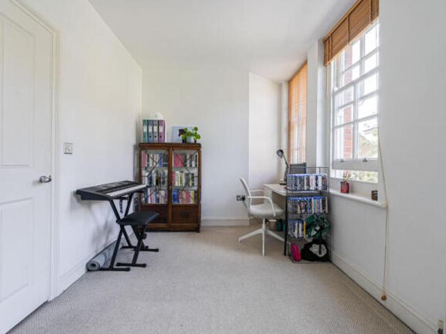Flat for rent in Lee, Greater London