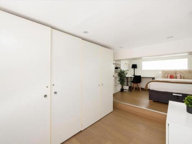 Flat for rent in Cat Hill