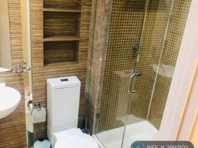 Flat for rent in Cat Hill