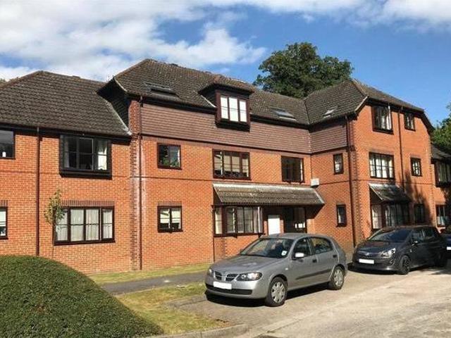 House for rent in Surrey