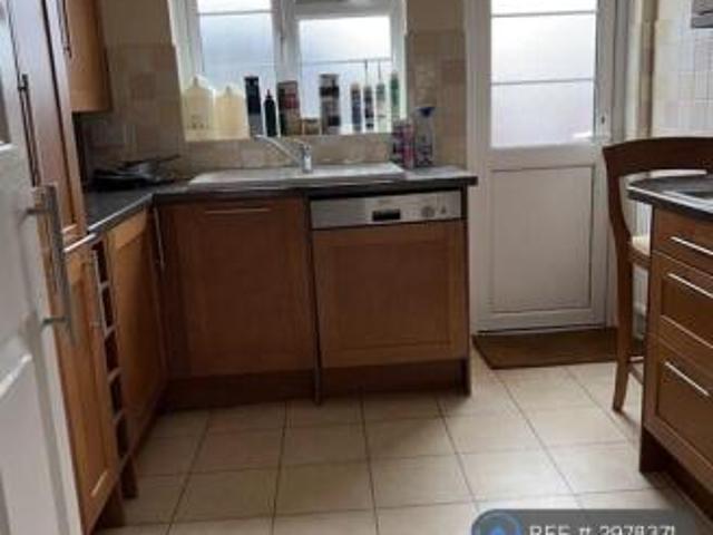 Flat for rent in Cat Hill