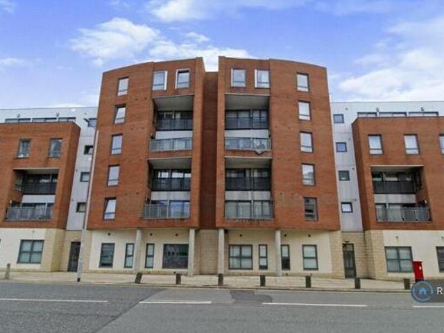 House for rent in Calderstones