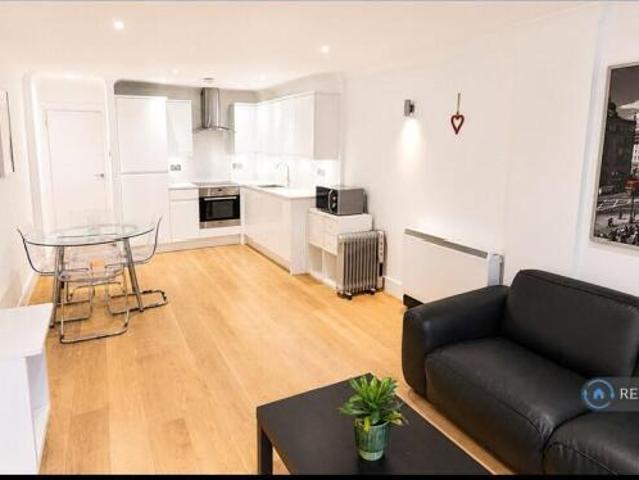 Flat for rent in Cat Hill