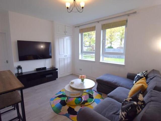 Flat for rent in Marionville, Lochend