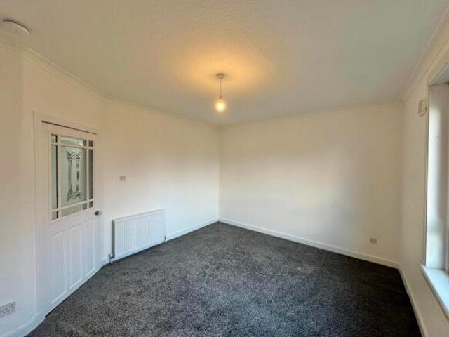 Flat for rent in Hogganfield, Scotland