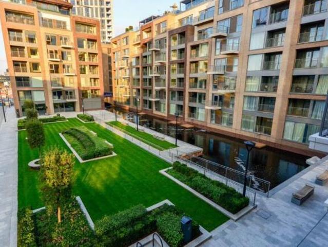 Flat for rent in Cat Hill