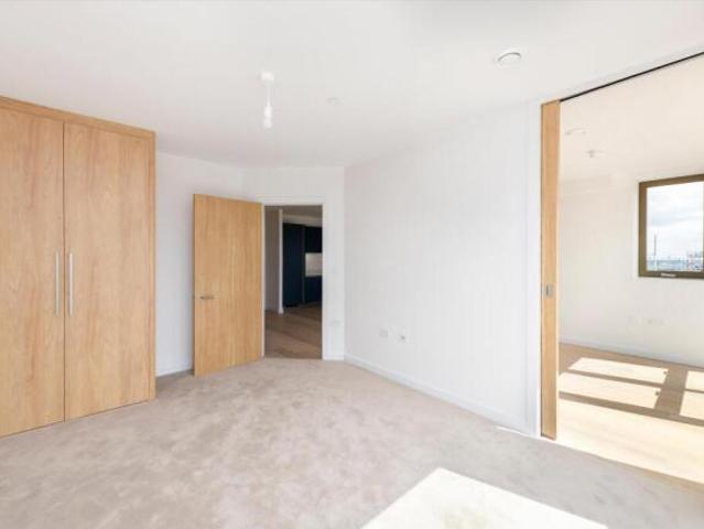 Flat for rent in Cat Hill