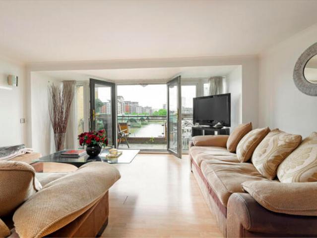 Flat for rent in Cat Hill