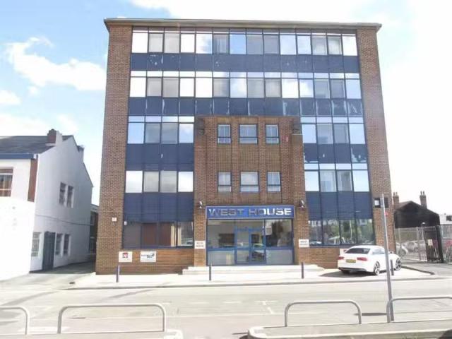 House for rent in The Cronehills, West Bromwich