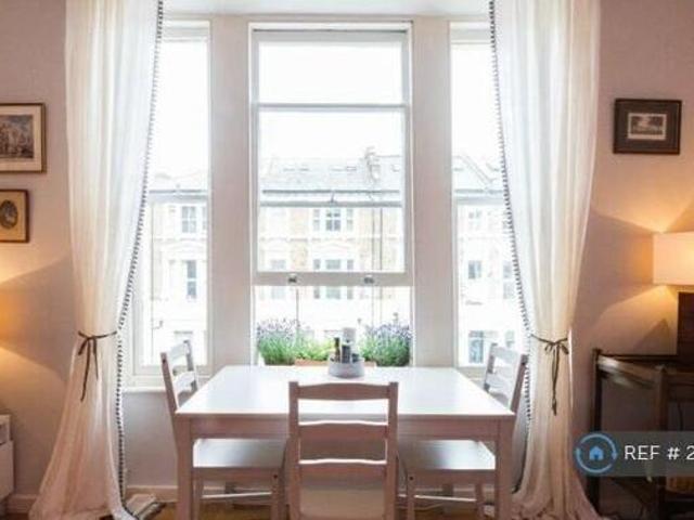 House for rent in Lyons, Greater London