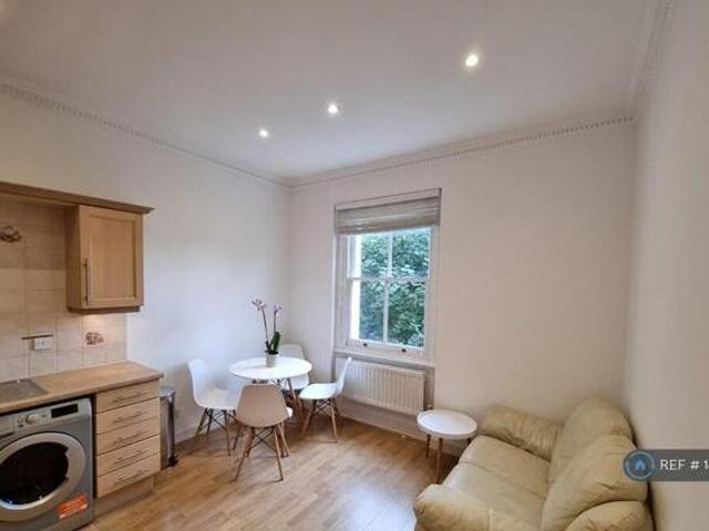 House for rent in Lyons, Greater London