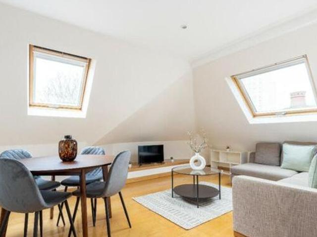 House for rent in Lyons, Greater London
