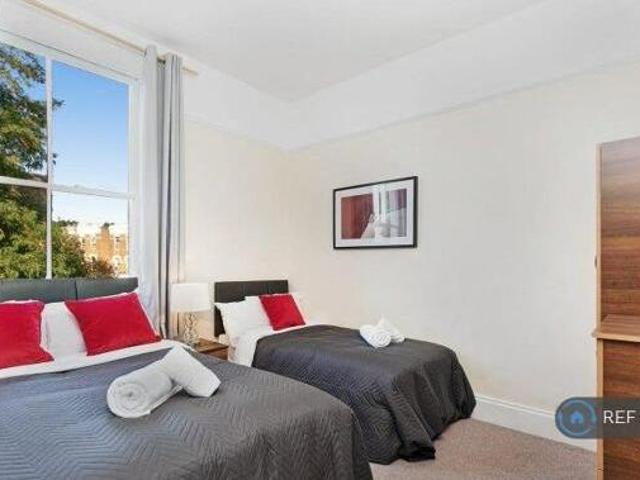 House for rent in Lyons, Greater London