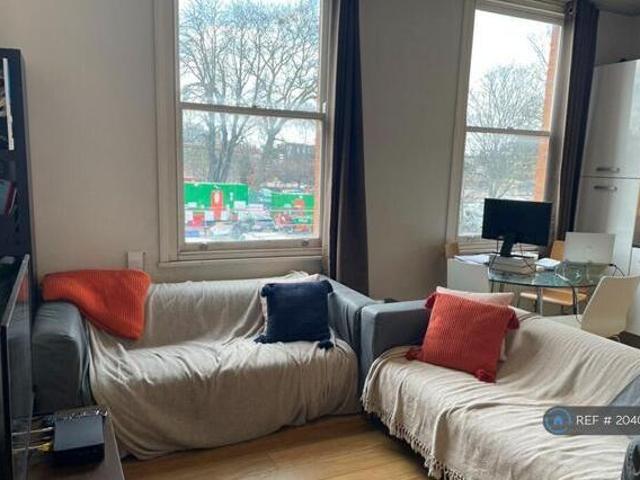 House for rent in Lyons, Greater London