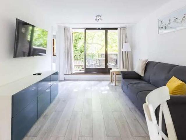 Apartment for rent in Maida Hill, Greater London