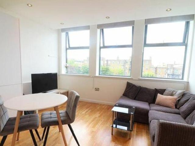 House for rent in Lyons, Greater London