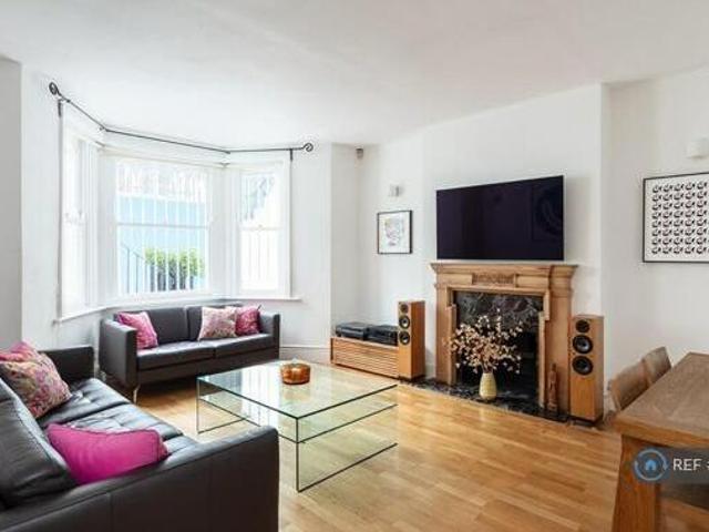 House for rent in Lyons, Greater London