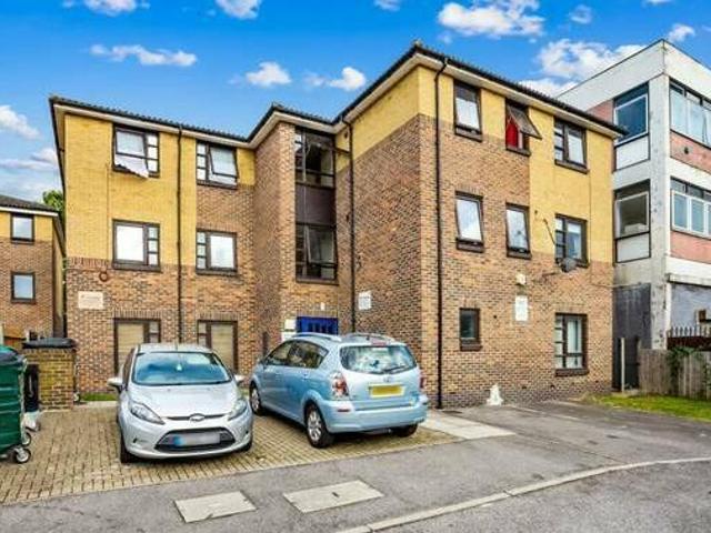 House for rent in Lyons, Greater London