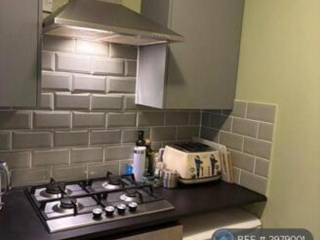Flat for rent in Lyons, Greater London