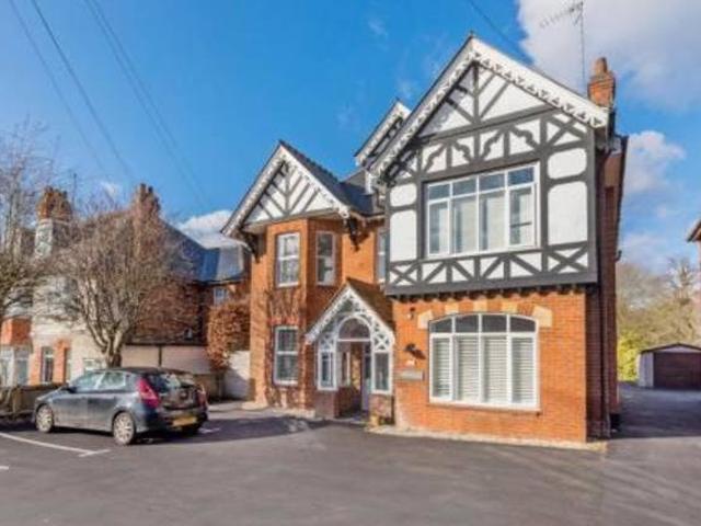 House for rent in Surrey