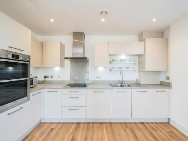 Flat for rent in Isleworth, Greater London