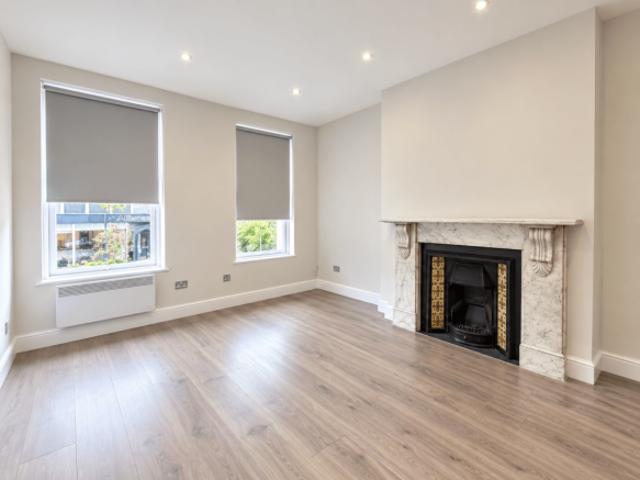 Flat for rent in Cat Hill