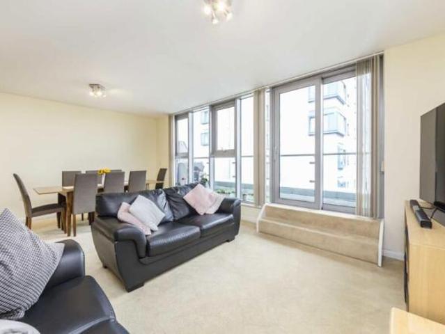 Flat for rent in London Borough of Croydon, Norbury