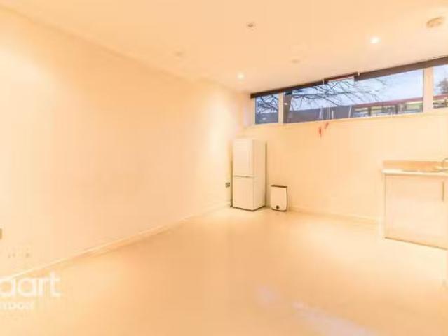 House for rent in Thornton, West Yorkshire
