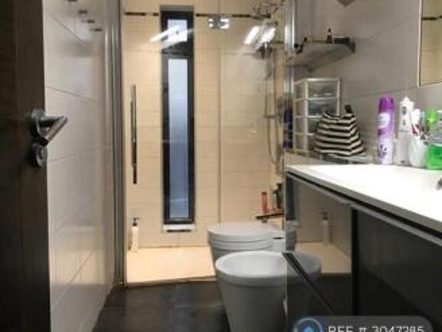 Flat for rent in Cat Hill