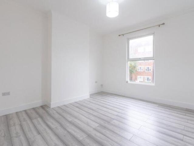 Flat for rent in Cat Hill