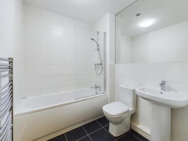 Flat for rent in Chapelford, Warrington