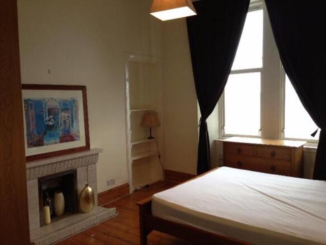 Flat for rent in Trinity, Scotland