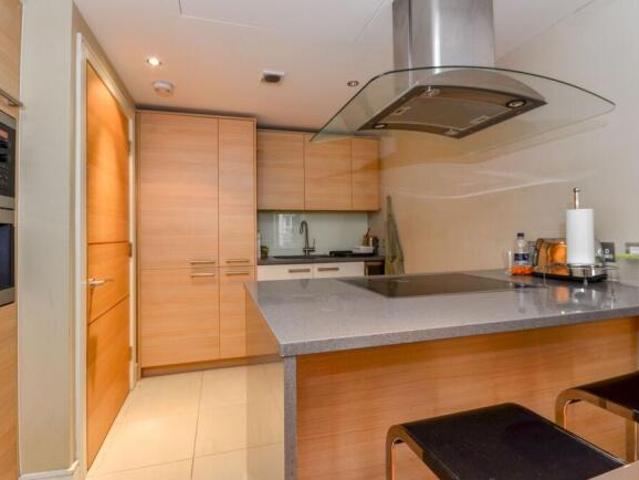 Flat for rent in Imperial Wharf, Greater London