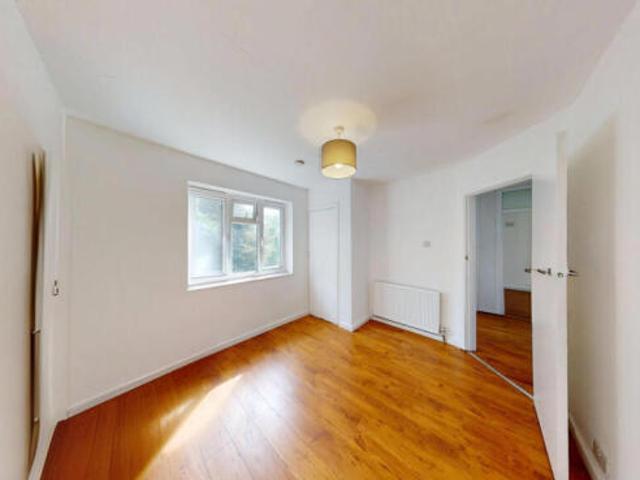 Flat for rent in Cat Hill