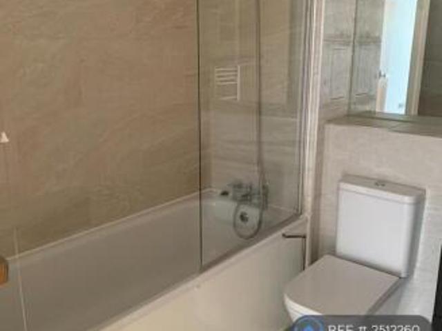 Flat for rent in Cat Hill