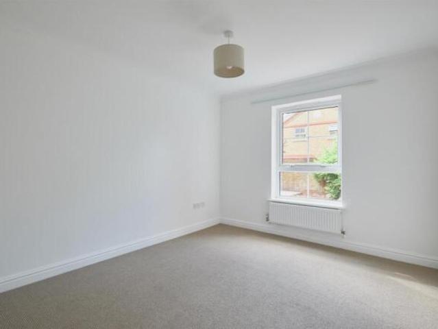 Flat for rent in Chiswick, Greater London