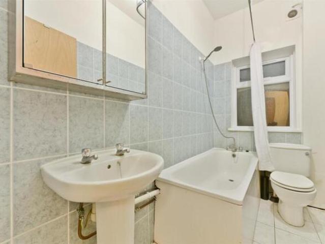 Flat for rent in Cat Hill